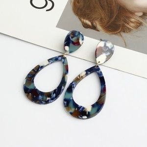 5 for 25$ Super Cute Trendy Drop Multi Colored